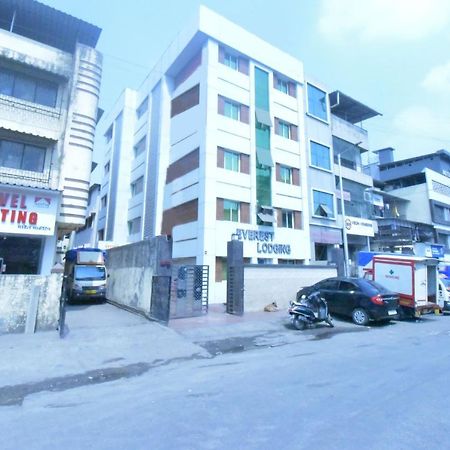 Hotel Everest Lodging Navi Mumbai Esterno foto