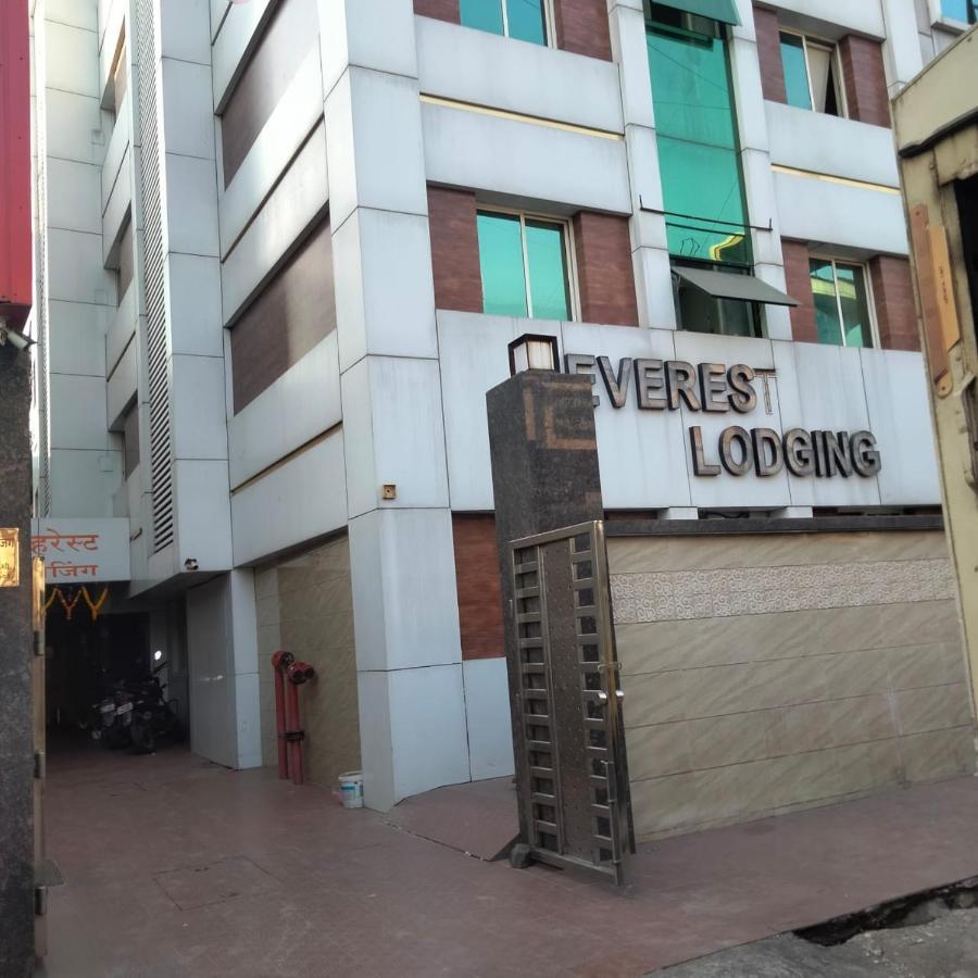 Hotel Everest Lodging Navi Mumbai Esterno foto