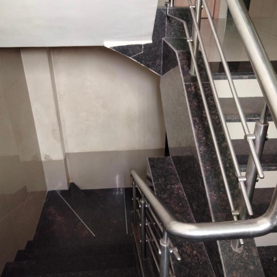 Hotel Everest Lodging Navi Mumbai Esterno foto